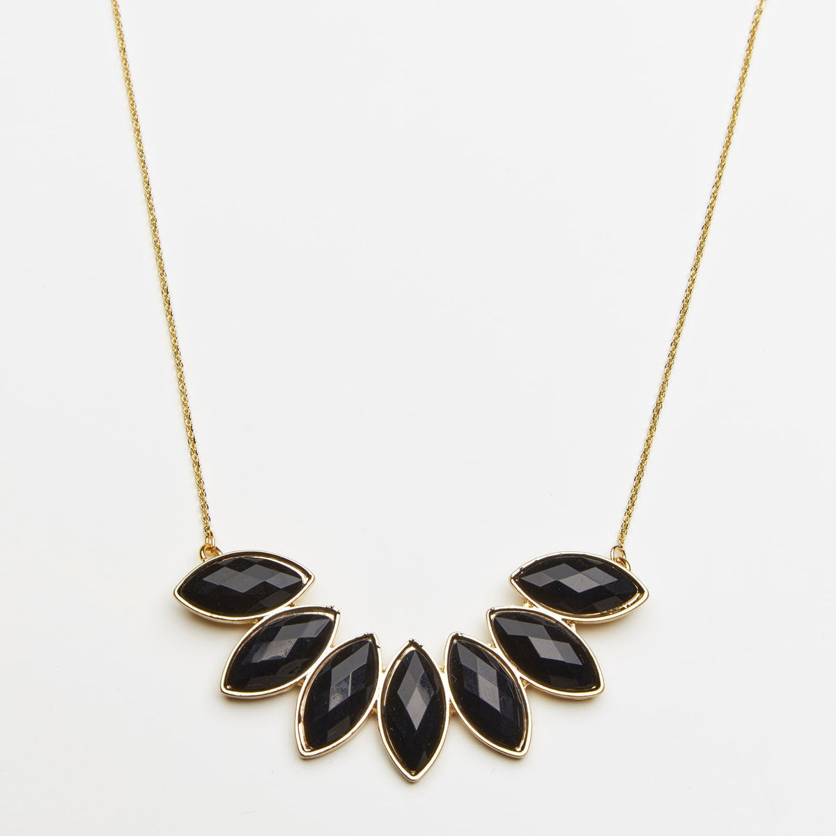 Black stone marquise | Gold necklace