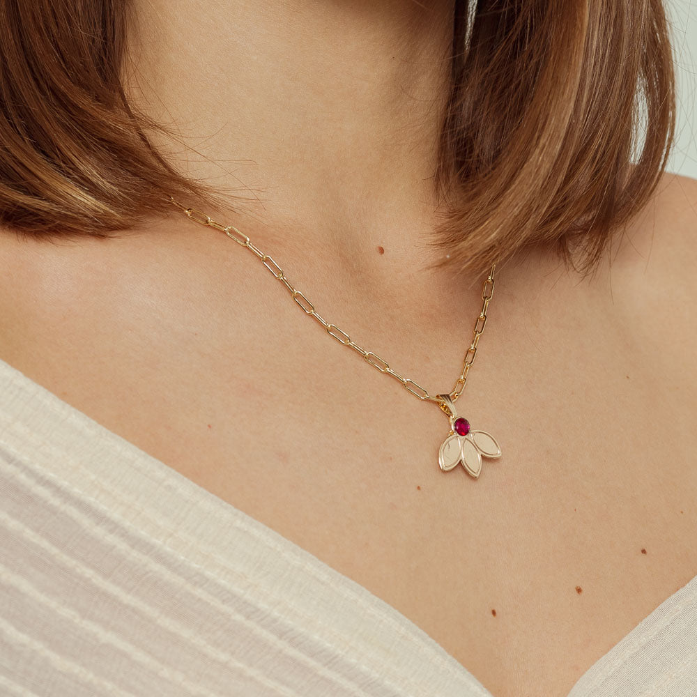Gold necklace | Floralia |